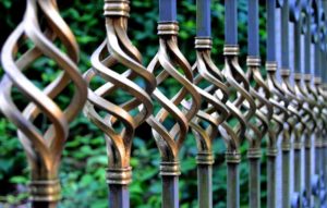 Lire la suite à propos de l’article Prix d’une clôture en fer forgé