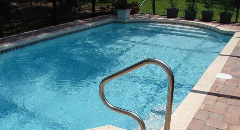 prix abri piscine haut, prix piscine monocoque