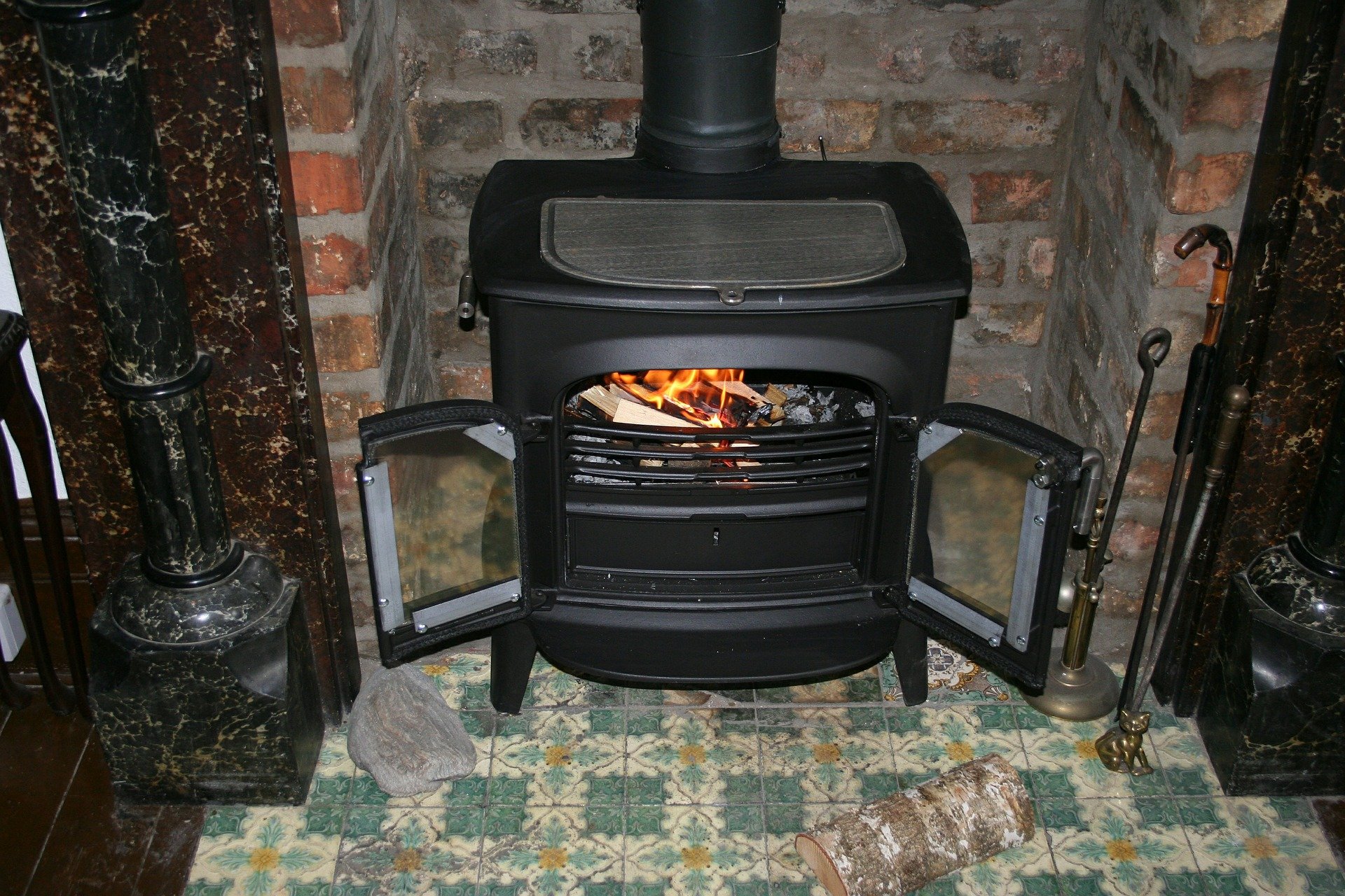 fireplace-195296_1920
